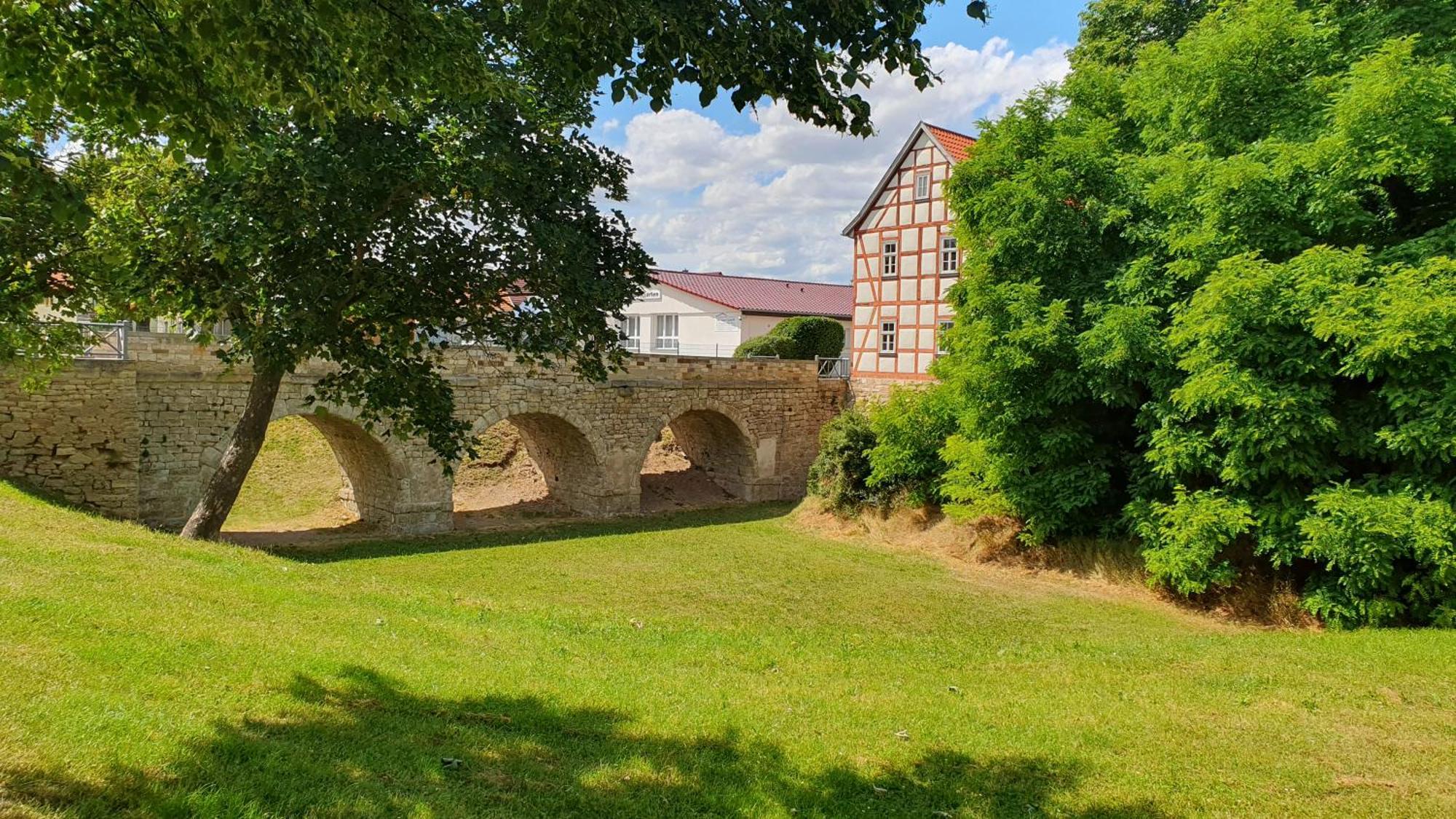 Ferienwohnungen An Der Schlossruine Herbsleben Екстер'єр фото